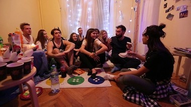 Патимейкеры, Студенческая вечеринка